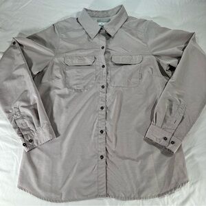 Columbia Men's Light Gray/Pink Casual Button-Down Shirt